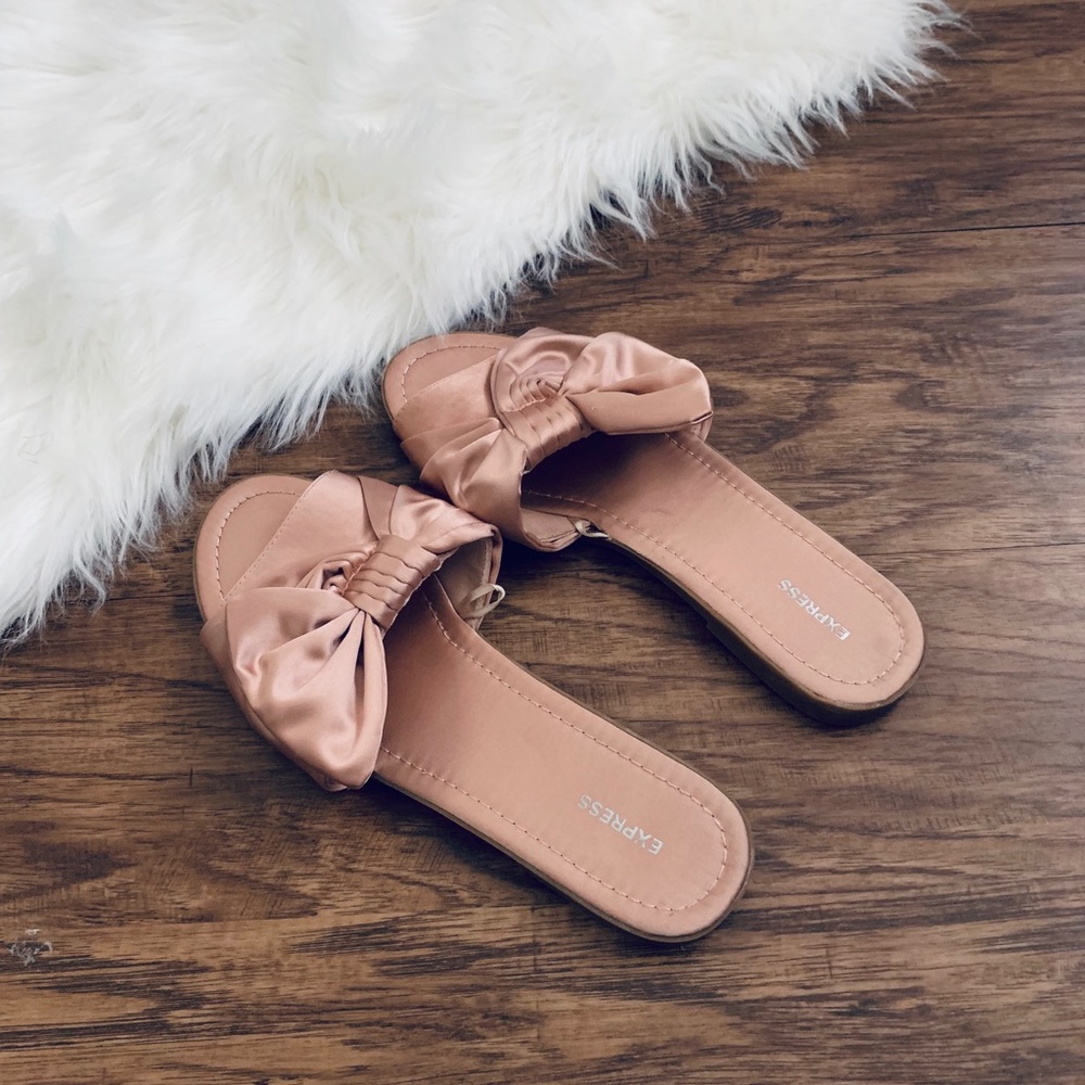 Express Sandals Size 8